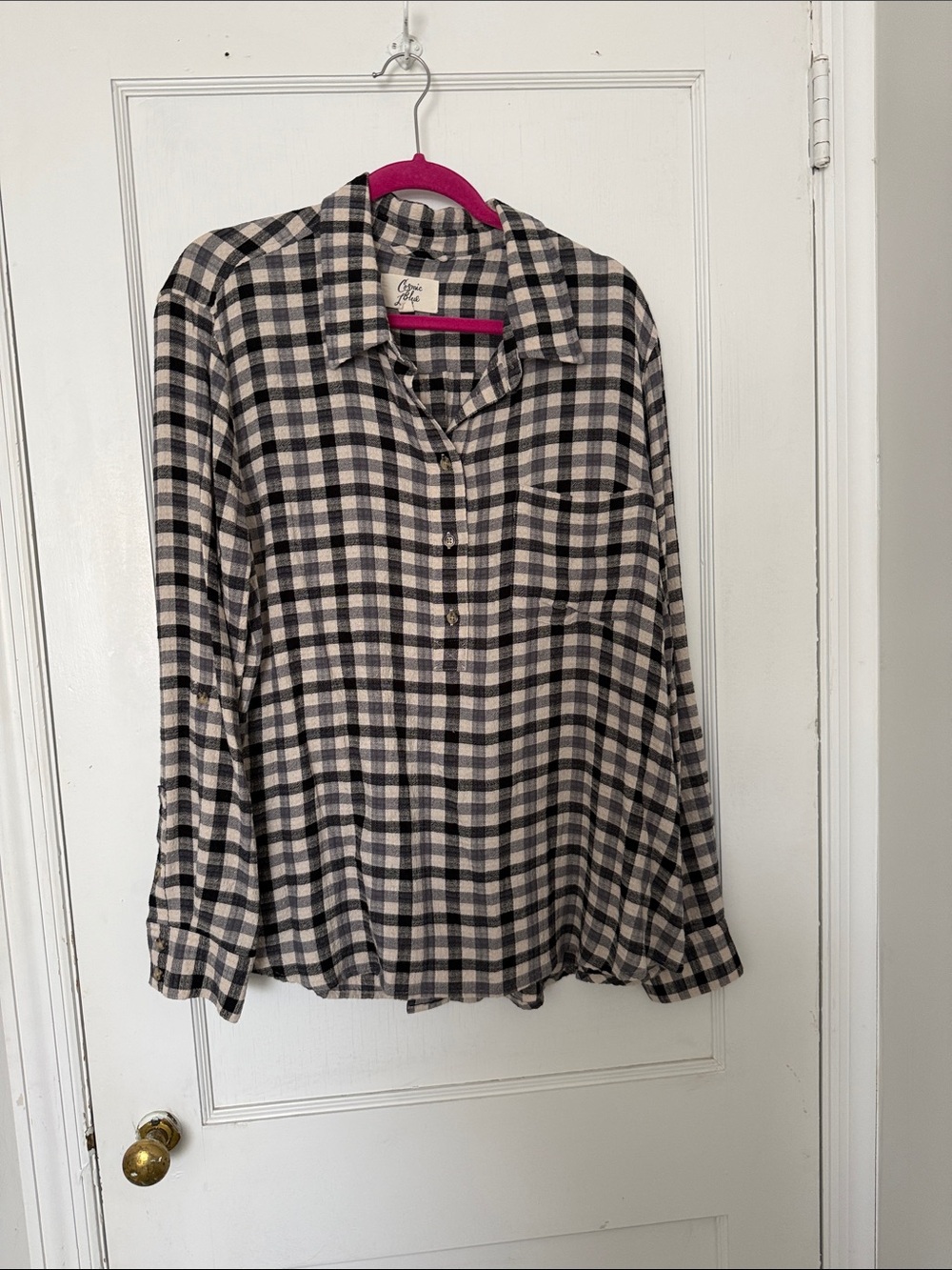 Cozy Plaid Button-Up Tunic Top - Black & Cream